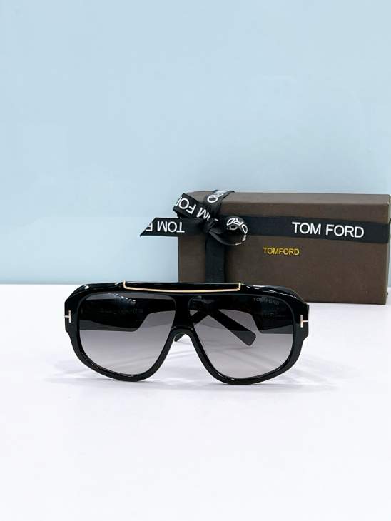 Picture of Tom Ford Sunglasses _SKUfw77096882fw